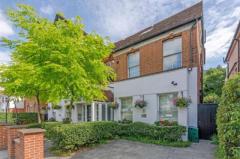 Luxury cheap apartment available for short let