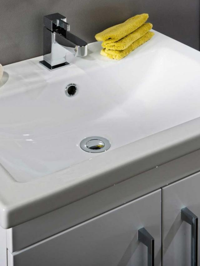 Floor Standing Basin Unit With 600mm Basin 3 Image