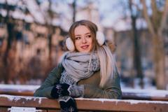 Where can I buy clothes to sell online