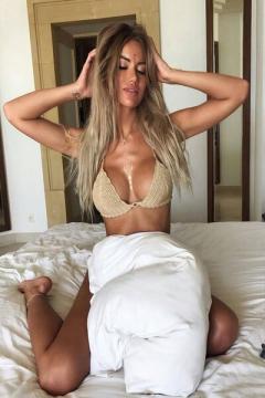 Akira Sexy Escort In Manchester For Outcall