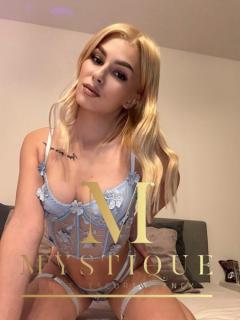 Ava Hot Slim Blonde Party Girl -Outcalls Only -M