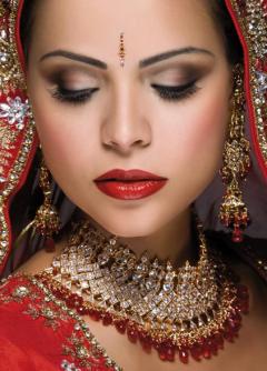 Aesthetic Treatments And Bridal Makeup Specialis