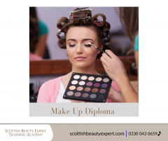 Enrol Yourself To Our Popular Make Up Diploma Co
