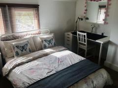 Lovely Double Bedroom For Singles,Partners,Coupl