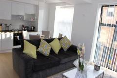 Spacious First Floor One Bedroom Apartment In Th