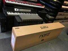 Nord Stage 3 88 88-Key Hammer-Action Keyboard Pi