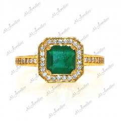 22Carat Gold Emerald Ring