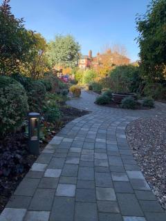 Top Paving And Driveway Contractors In Cheltenha