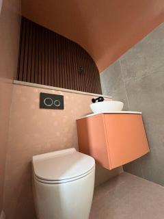 Value-Driven Bathroom & Plumbing Service In Suss