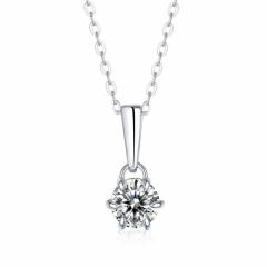 Luxurious 6 Claw Solitaire Diamond Pendant Neckl