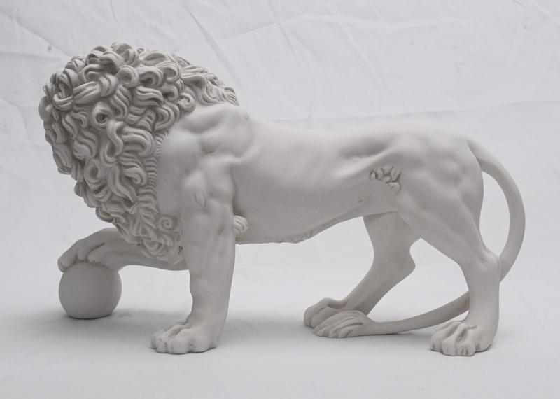For Sale Pair of Medici Lions Marble Sculptures 4 Image