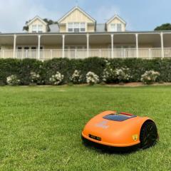 The Robotic Lawn Mowers In 2022