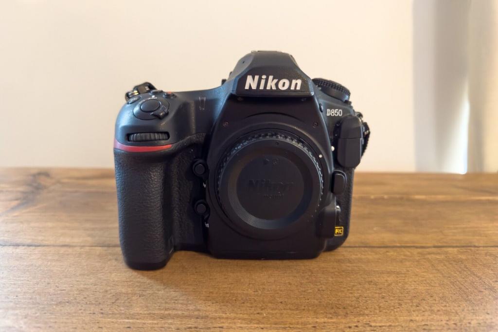 Nikon D850 45.7MP DSLR Digital Camera - Black Body Only 3 Image