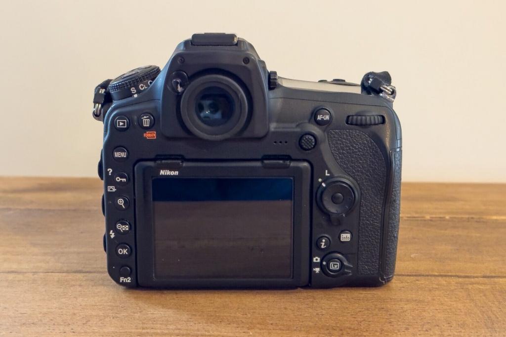 Nikon D850 45.7MP DSLR Digital Camera - Black Body Only 4 Image
