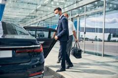 Experience The Best Airport Transfer Services Wi
