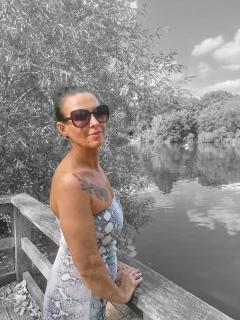 Relaxing Massage 07823755294