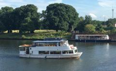 Party Boat Rentals For The River Thames