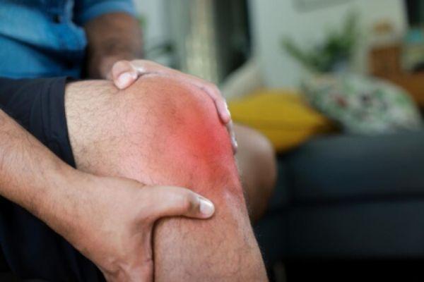 Swollen Knee After Sport 2 Image