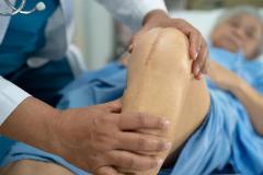Top Knee Surgeon In Knutsford  Expert Care At Th