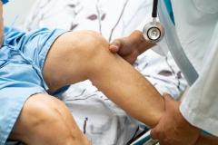 Top Knee Surgeon In Liverpool  The Knee Clinic M