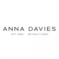 Anna Davies