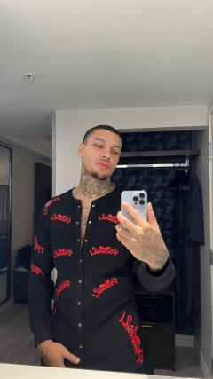 Discreet. Professional. Unforgettable Service.