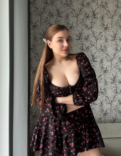 Tight And Tasty Whatsapp 447848139701