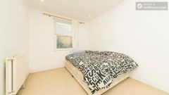 Rooms available - Large House near Busy Ladbroke Grove with Garden