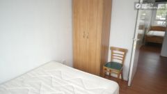 Single Bedroom (Room B) - Bright 6-bedroom apartment near busy Bow Road