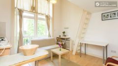 Very nice duplex studio in Earl's Court