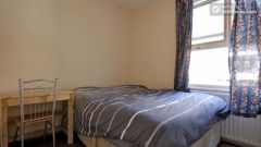 Rooms available - 6-bedroom apartment in calm West Kilburn