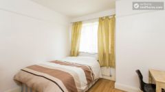 Rooms available - Nice 5-Bedroom house with large garden at the border of East Acton