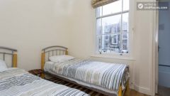 Double Ensuite Bedroom (Room 1) - Cool 2-bedroom apartment near Kensington Park