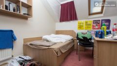 Double Bedroom (Room 1) - Stylish 5-bedroom house in Headingley, Leeds