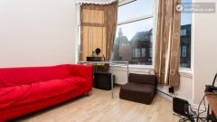 Double Bedroom (Room 2) - Stylish 5-bedroom house in Headingley, Leeds