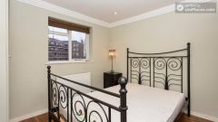 Rooms available - 5-Bedroom house in up-and-coming Shepherd's Bush