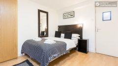 Top-quality studio-apartment in central S  Pancras