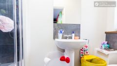 Deluxe En-suite Room - Modern Residence in Popular Bloomsbury