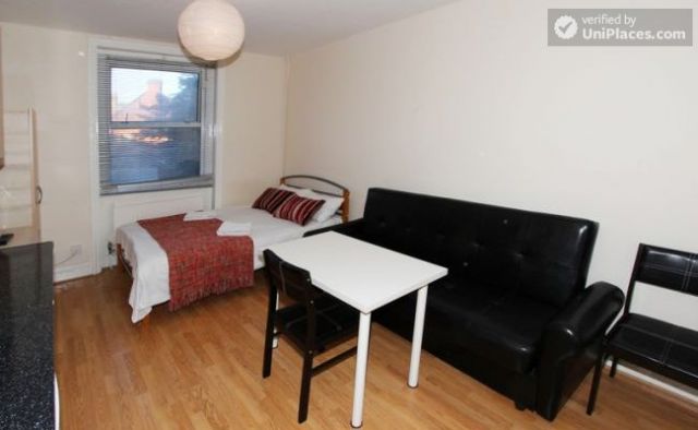 Charismatic studio-apartment in Willesden 6 Charismatic studio-apartment in Willesden 6 Image