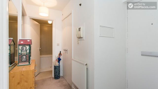 Rooms available - Nice 2-bedroom apartment in the Notting Hill area 4 Image