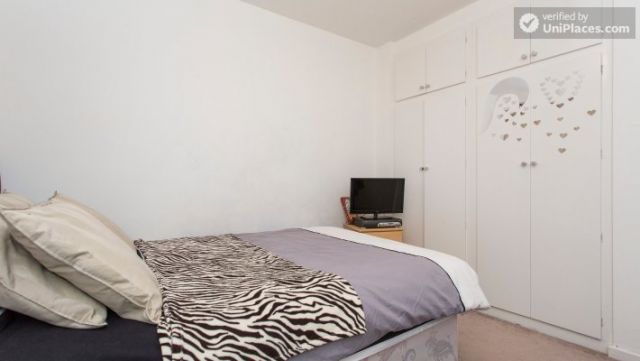 Rooms available - Nice 2-bedroom apartment in the Notting Hill area 11 Image