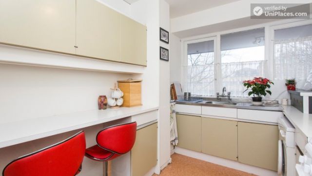 Rooms available - Nice 2-bedroom apartment in the Notting Hill area 3 Image