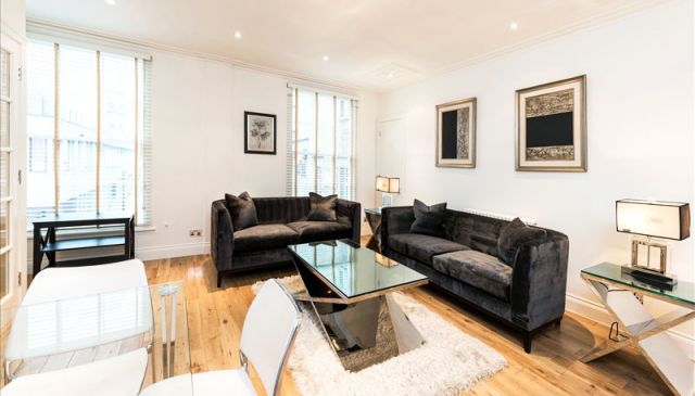 This superb one bedroom apartment in Mayfair 3 Image
