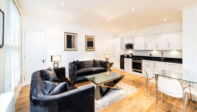 This superb one bedroom apartment in Mayfair 4 Image