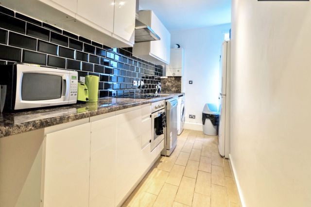 Double Room To Rent London Couples Allowed Pets Allowed Double Room To Rent London Couples Allowed Pets Allowed