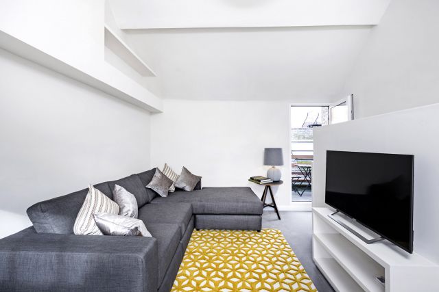 Lovely house with a beautiful roof terrace 2 Image