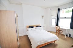 A superb double room, NO DEPOSIT, ALL BILLS INCLUDED