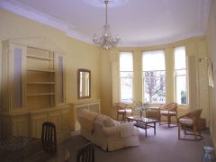 A stunning one-bedroom apartment in Kensington