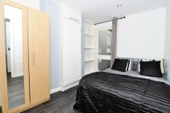 A contemporary double room, all bills included