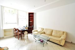 Gorgeous Two Bedroom Apartment In South Kensingt